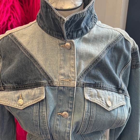 SOLD 🩷🩷🩷Wild fable Light Blue Denim Jean Jacket - Picture 3 of 8